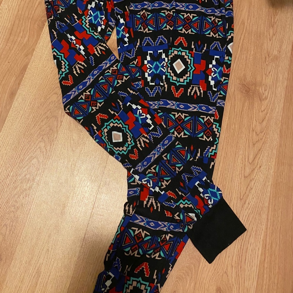 Aztec print joggers!! - Picture 2 of 4
